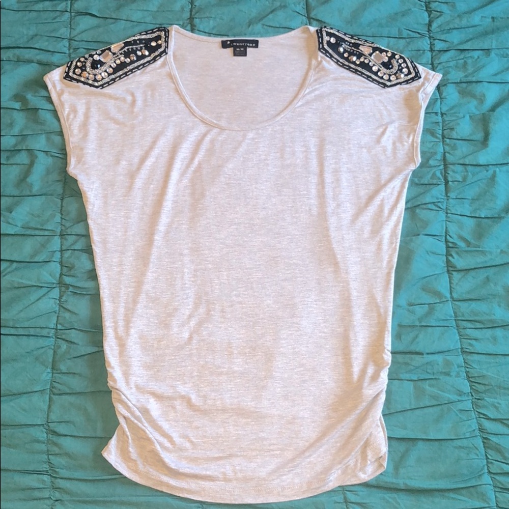 Forever 21 Studded Shoulder Top Size M